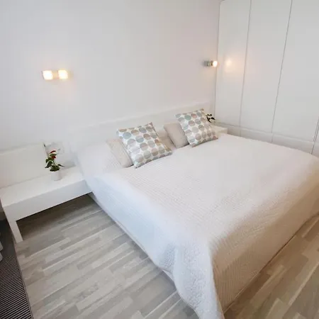 Eurovea 2bedroom By Danube Free Parking Apartment