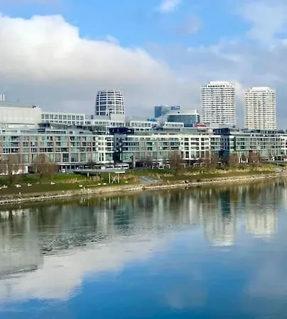 Apartment Eurovea 2bedroom By Danube Free Parking