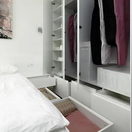 Eurovea 2bedroom By Danube Free Parking Lägenhet *